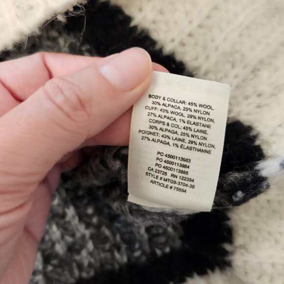 Aritzia Babaton women's striped long sleeve turtleneck sweater in size small - Picture 5 of 7